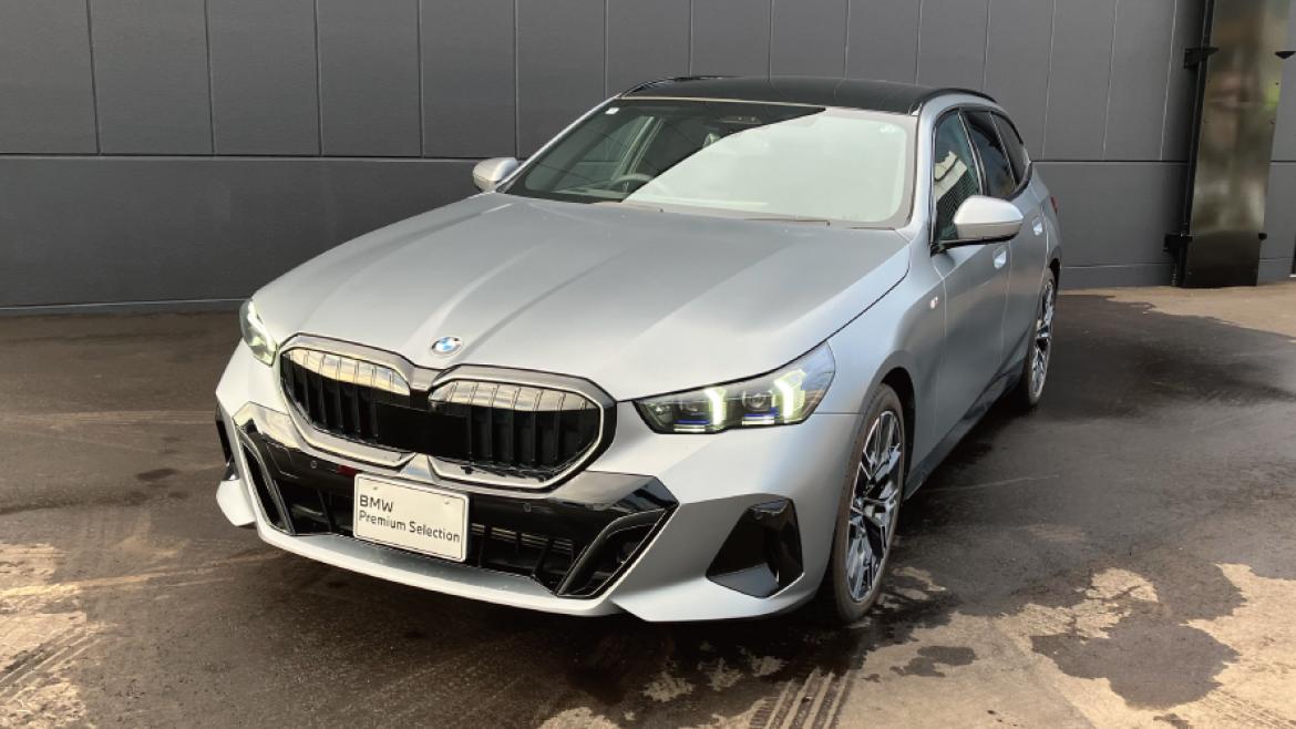 523d xDrive ツーリング M Sport